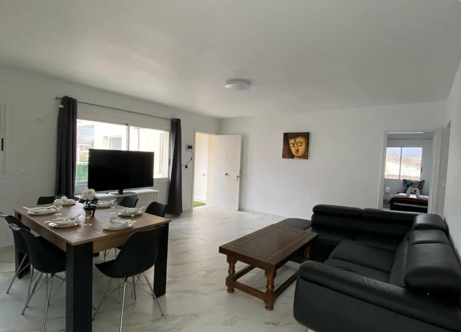 Requesens Playa Apartment Empuriabrava